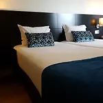 Szálloda By 3*