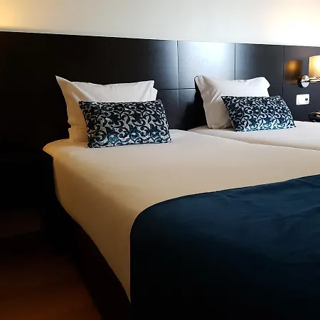 Szálloda By 3*